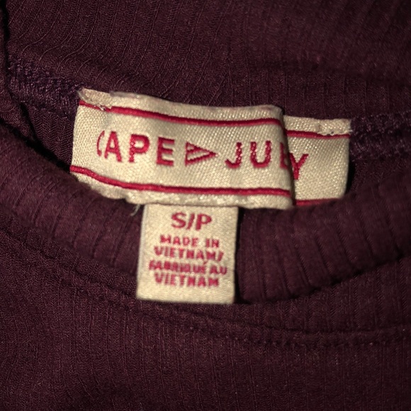 Maroon Sleeveless Turtle Neck SMALL - Picture 5 of 5